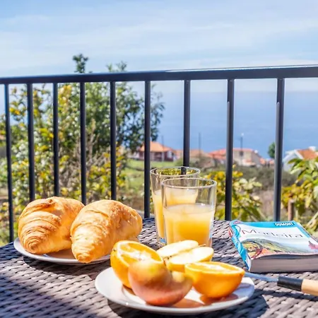 Apartment The Red Nest By Galmi Arco da Calheta (Madeira)